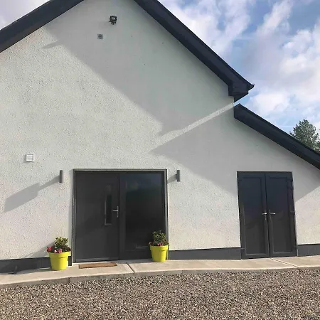 Charms Guest * Carlow