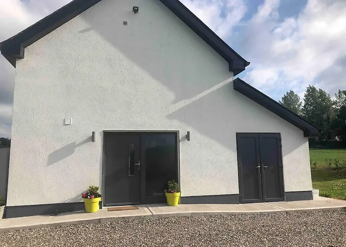 Charms Guest * Carlow