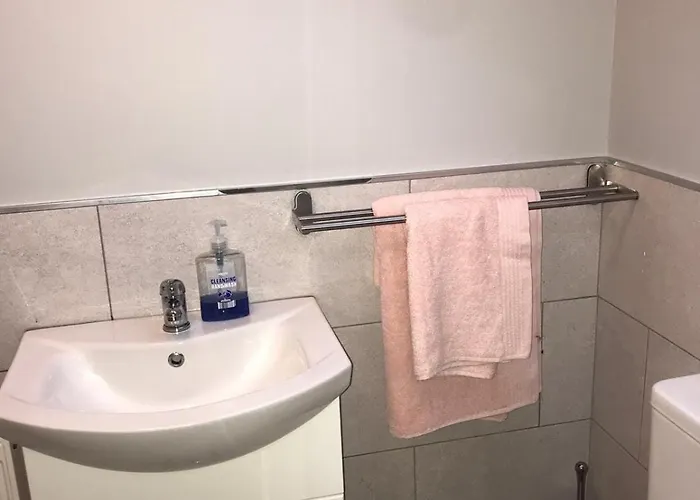 Charms Guest Дом отдыха Карлоу