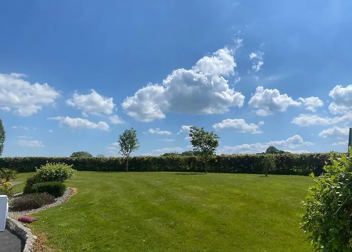 Charms Guest Карлоу